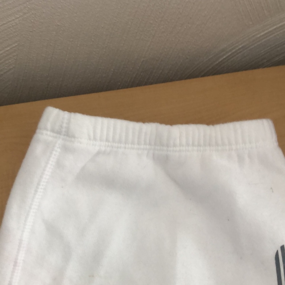 Women’s Under Armour Capris Sweats - Picture 5 of 9